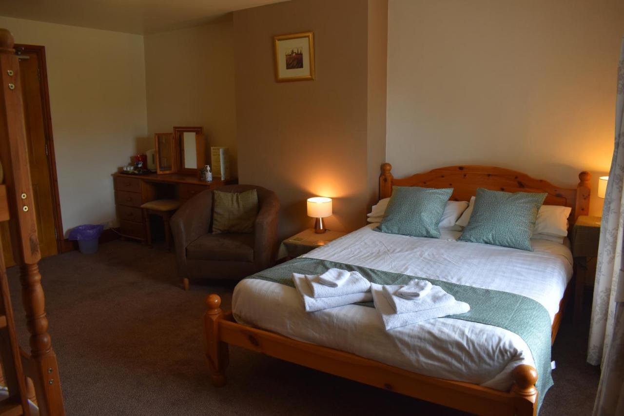 The Belted Will Inn Farlam Exterior photo