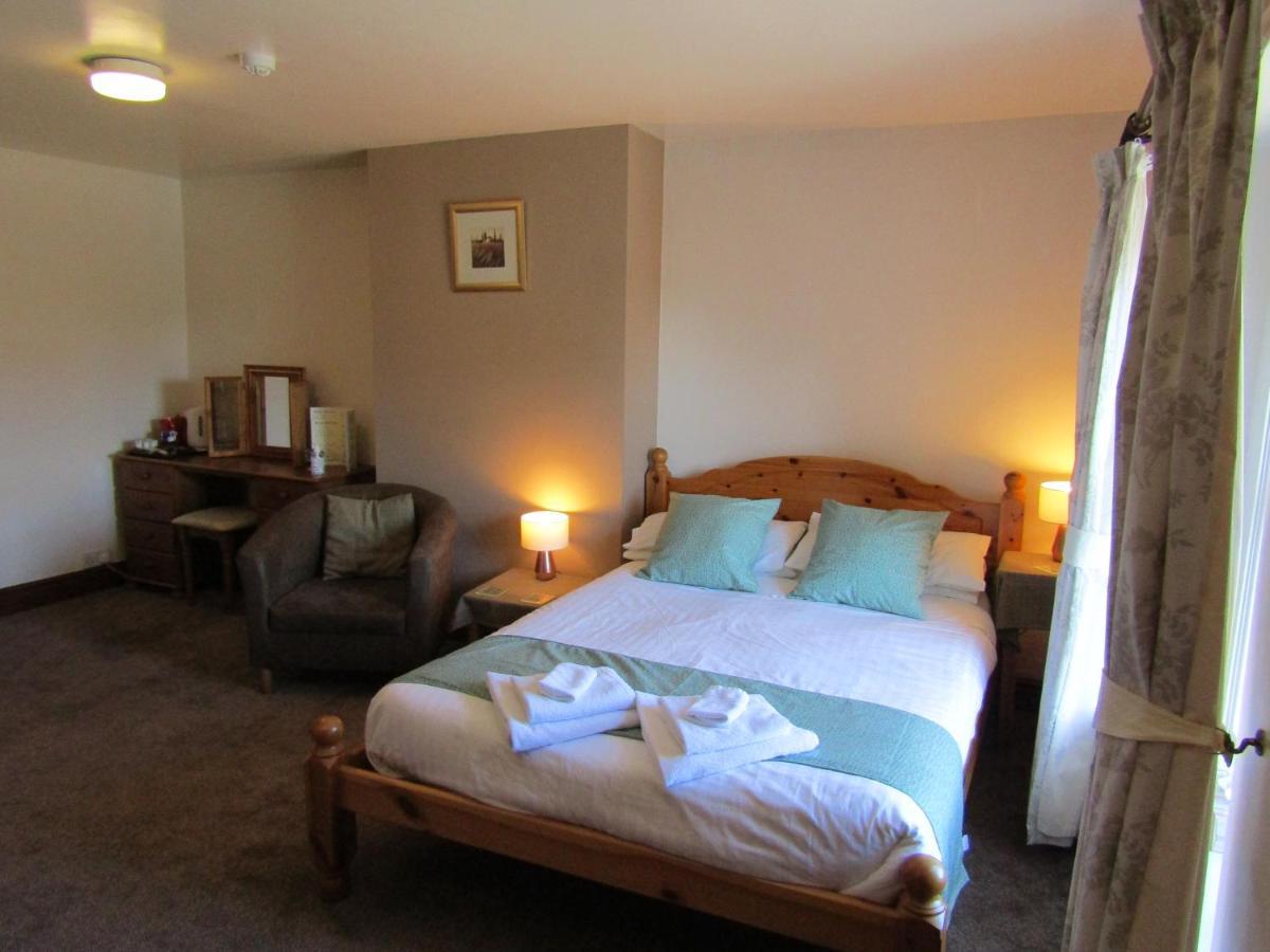 The Belted Will Inn Farlam Exterior photo